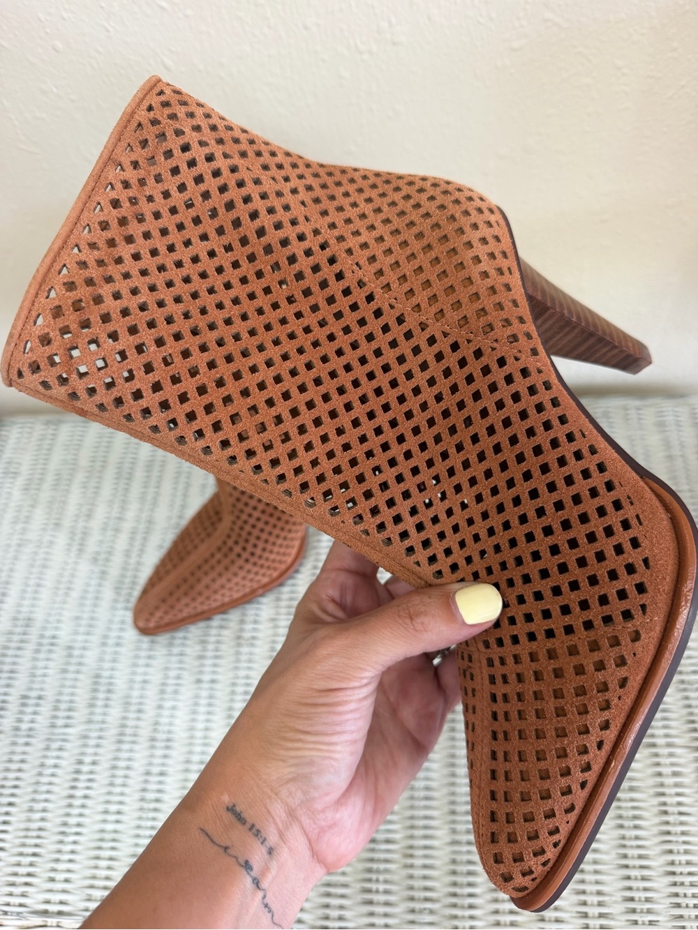 NWOB Vince Camuto Pointed Toe Laser-Cut Mid-Calf Boot in Rust - Picture 2 of 4